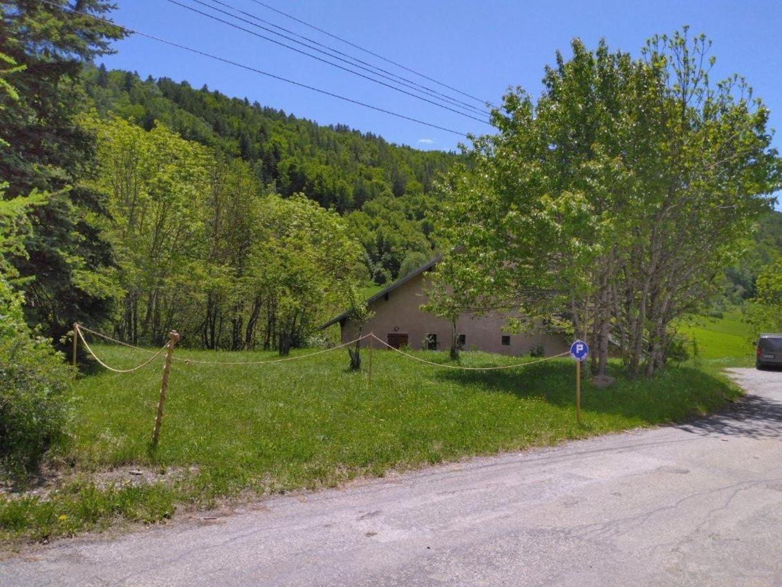 L'Endroit - Au Pied De La Station Leilighet Saint-Leger-les-Melezes Eksteriør bilde
